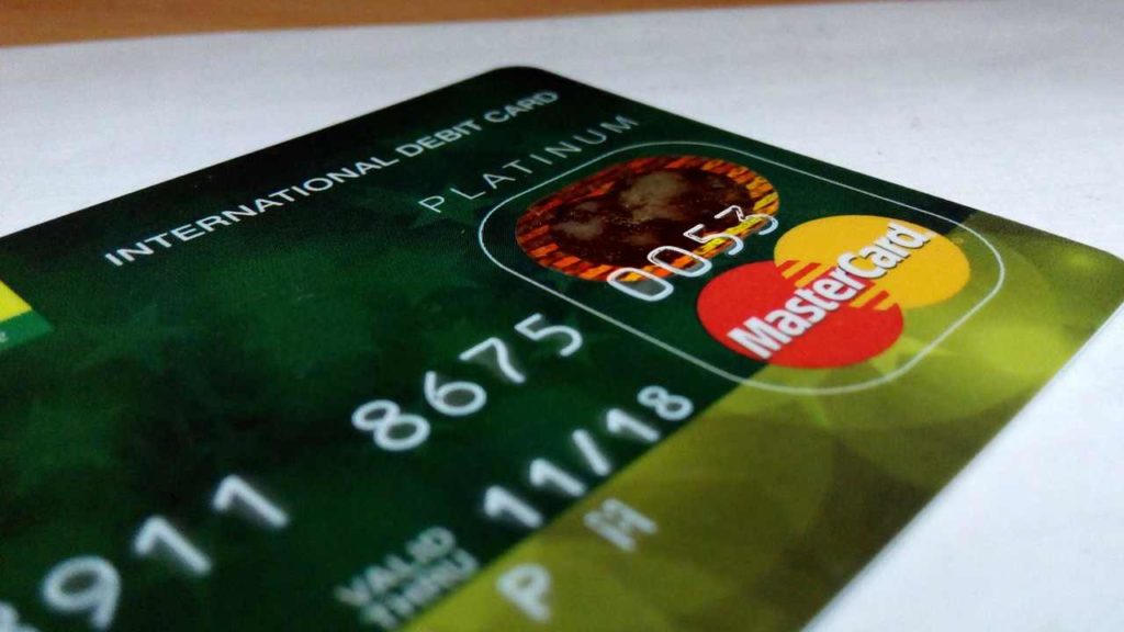cómo comprar bitcoins con tarjeta de crédito