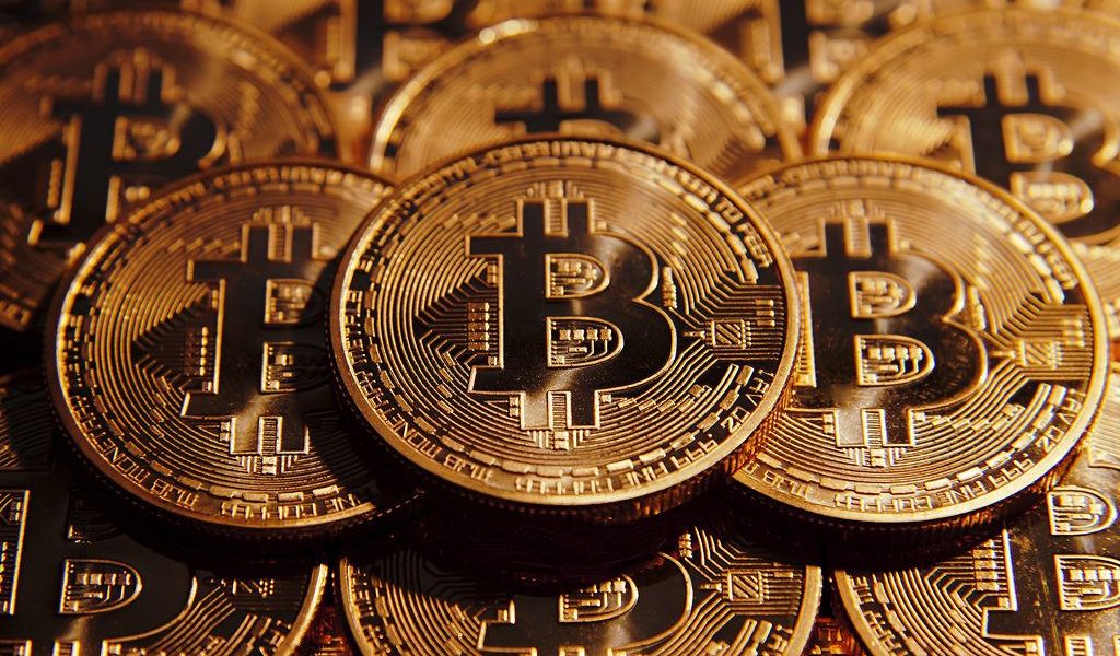 Poveștile investitorilor în Bitcoin. De la „mi-am luat un Bentley” la „am pierdut totul” | Digi24