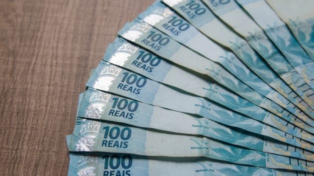 como invertir 100 reales