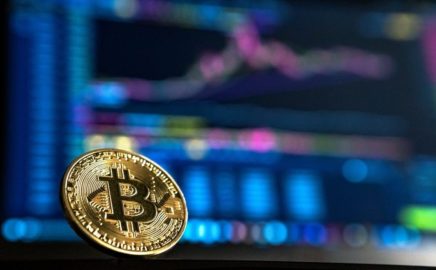 Quanto rende 100 reais em bitcoin