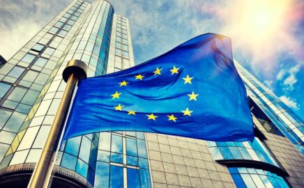Parlamento da UE pede liderança no metaverso e regras básicas